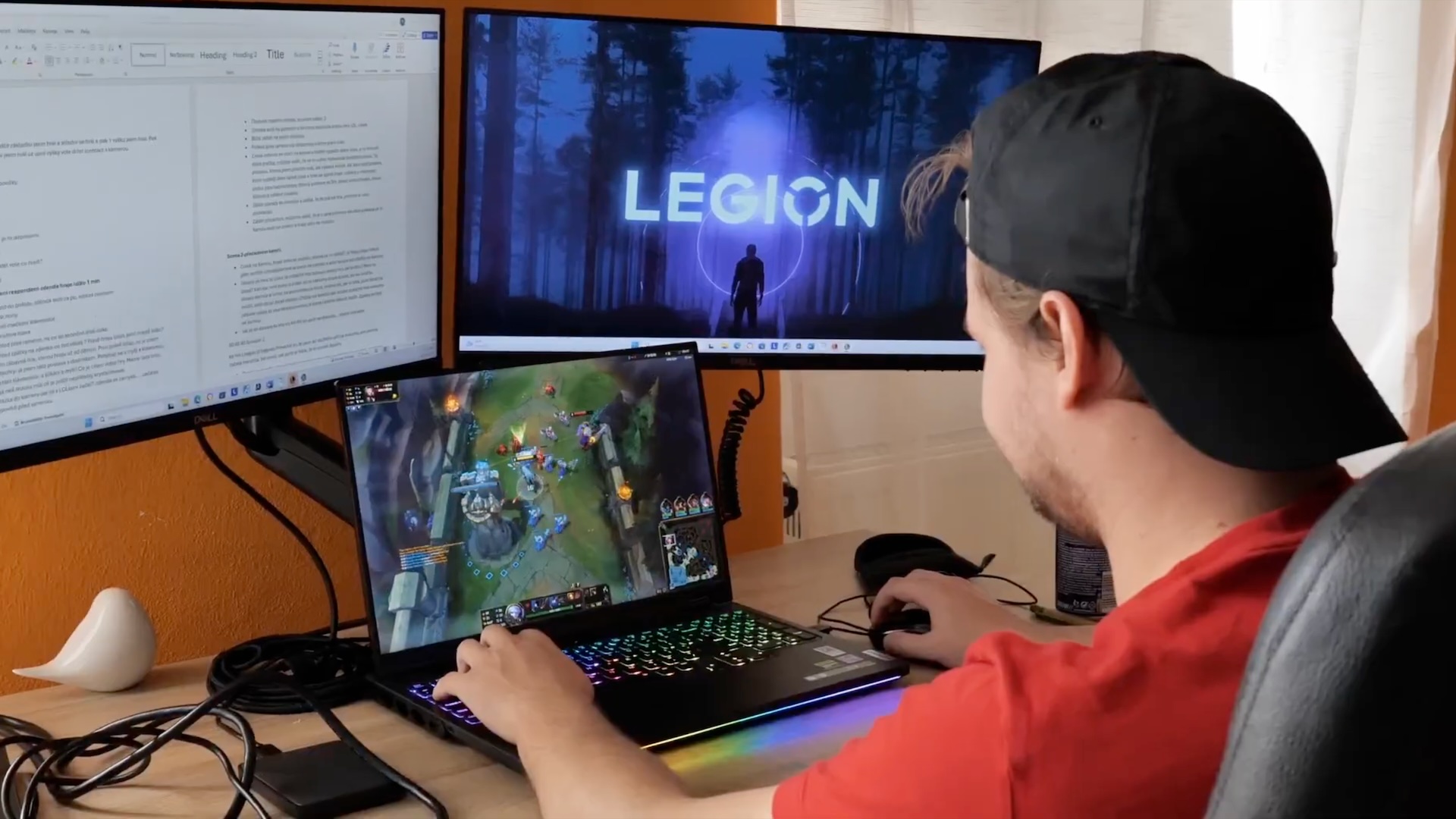 Jeden den E-sportovce